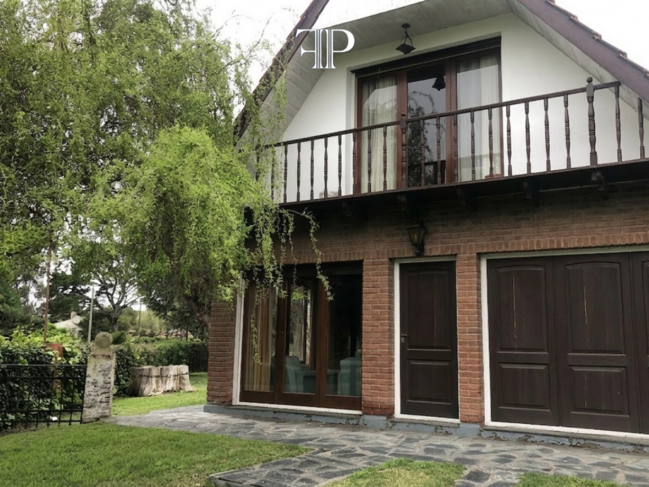 VENTA CASA EN MAR CHIQUITA