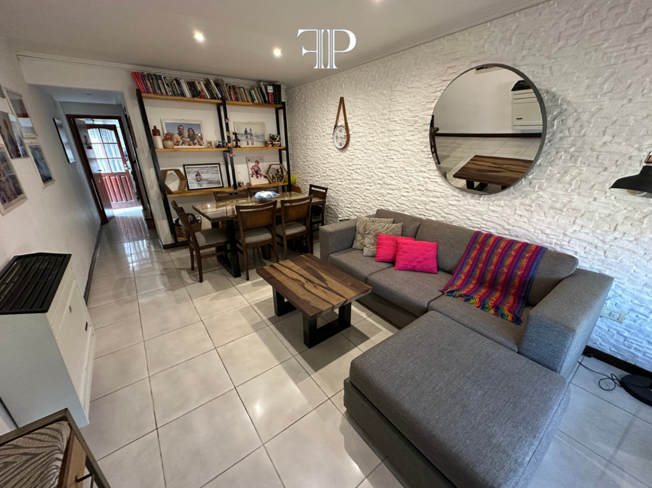 Venta de Duplex en Barrio Villa Primera