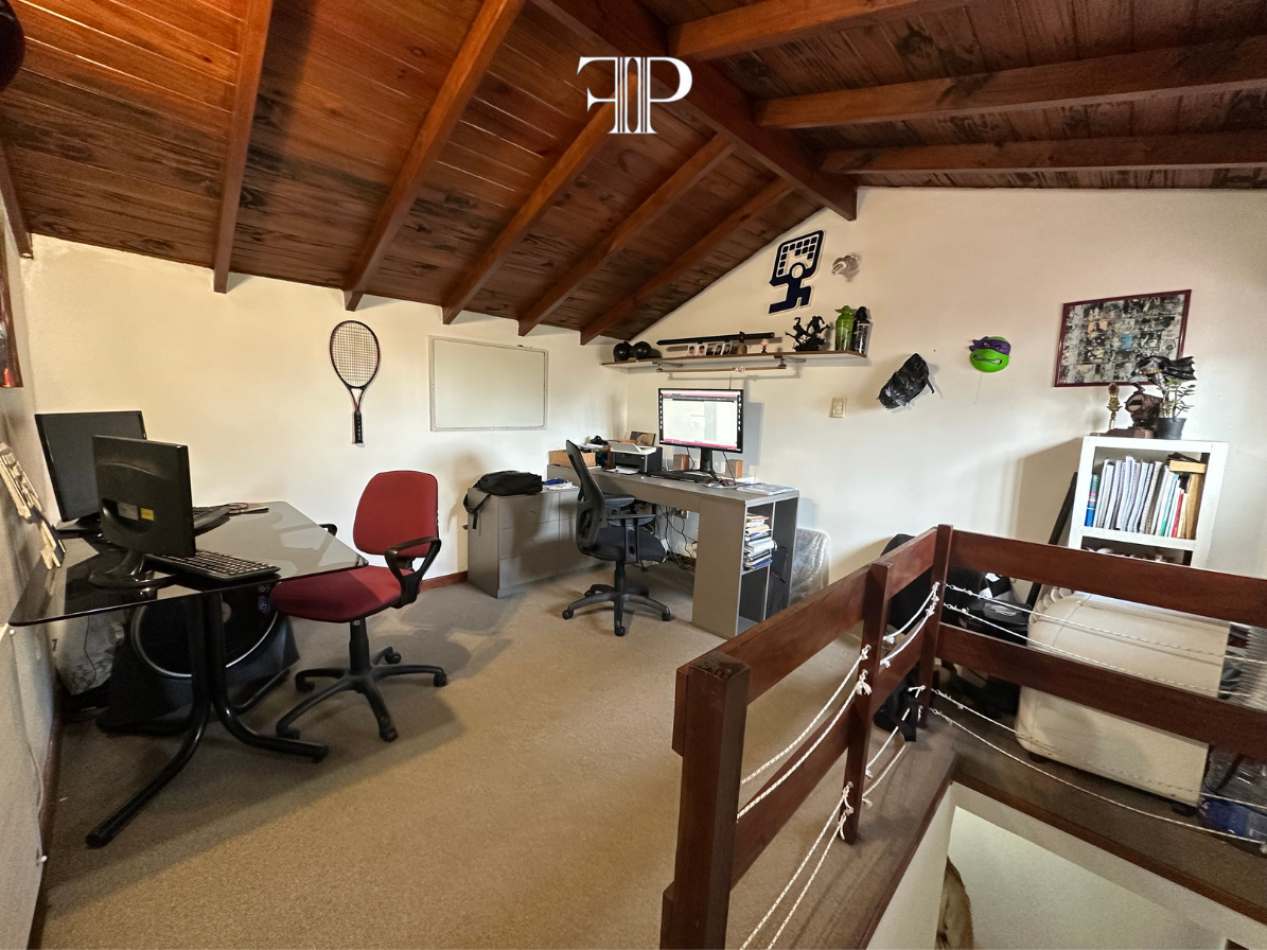 Venta de Duplex en Barrio Villa Primera