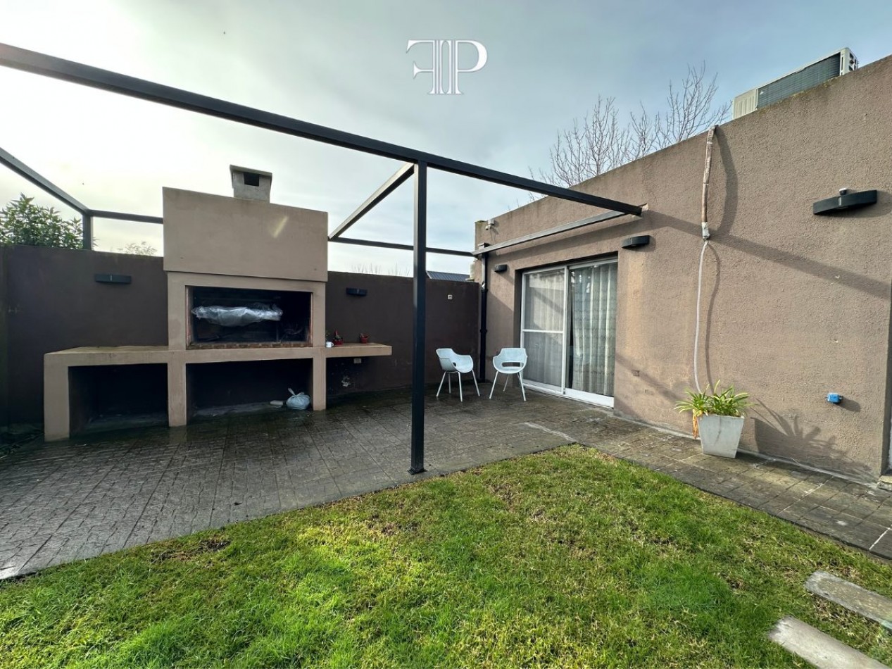 Casa en Zona Los Acantilados 