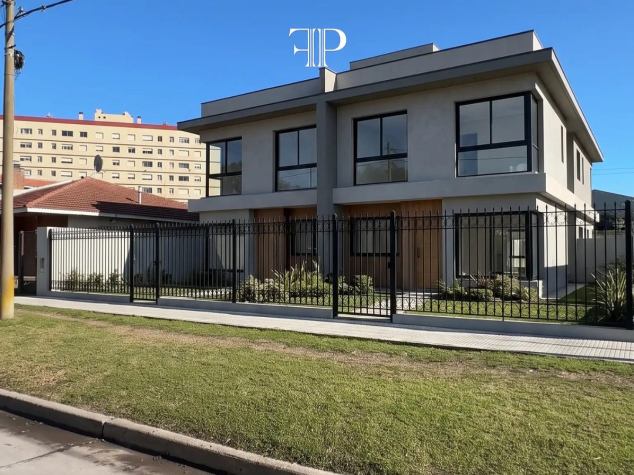 Terrenos en Venta en Mariano Acosta entre Alberti y Gascon