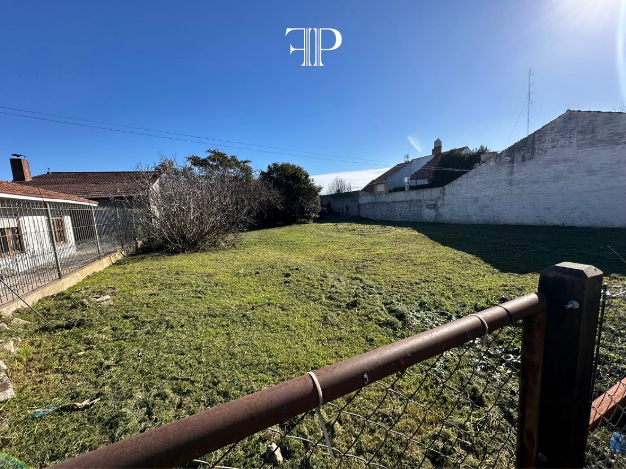 Terrenos en Venta en Mariano Acosta entre Alberti y Gascon