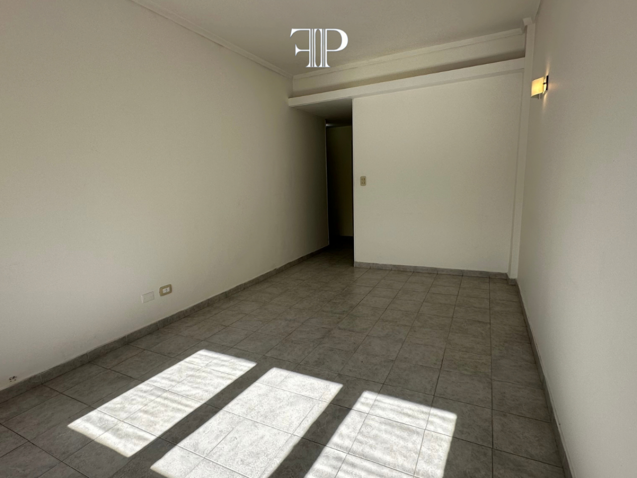 Alquiler Departamento en Zona Plaza Colon